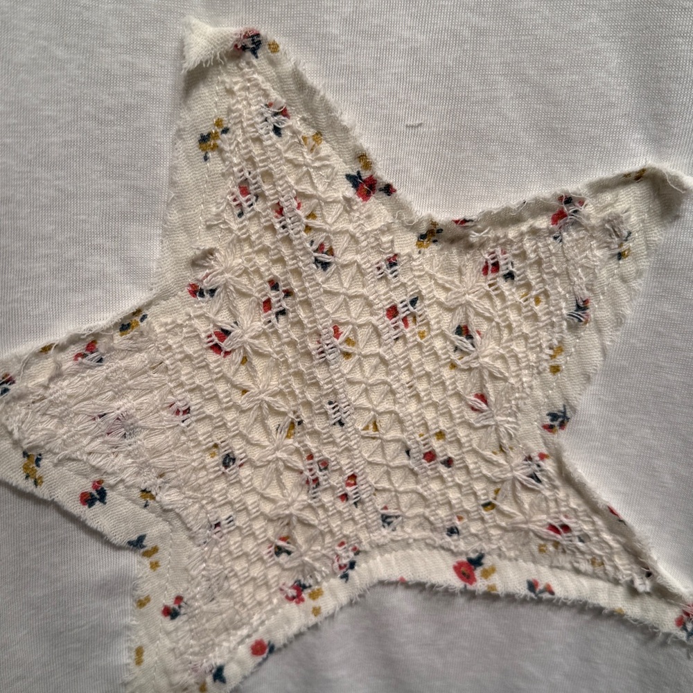 POL Oversized star detail patchwork short sleeve tee top long lace sleeves hem - Picture 6 of 12